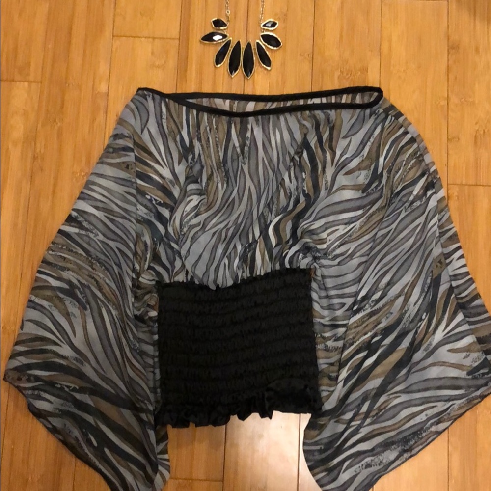 Sasha wide sleeve zebra print top🦓🦓🦓